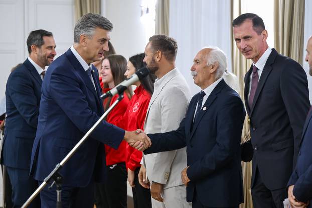 Zagreb: Predsjednik Vlade Andrej Plenković primio je izaslanstvo Hrvatskog taekwondo saveza