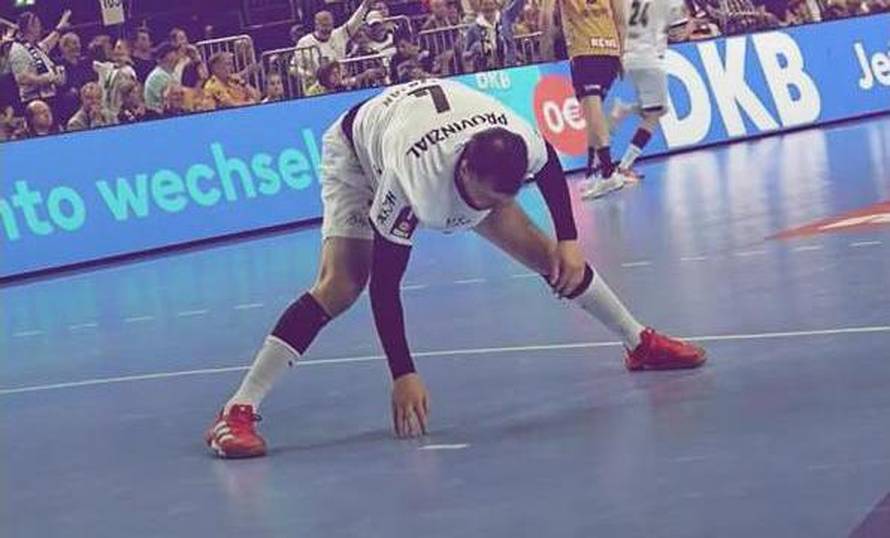 VIDEO Domagoj Duvnjak zabio gol pa pretraživao pod. Morao je brzo otići u svlačionicu