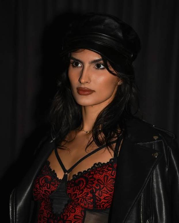 FOTO 'Dala sam otkaz kao programerka. Toliko sam lijepa da su po meni napravili lutku'