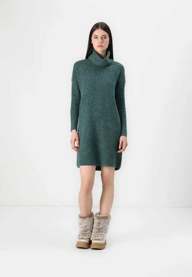 Pregledali smo ponudu za vas! Super haljine od pletiva i vune