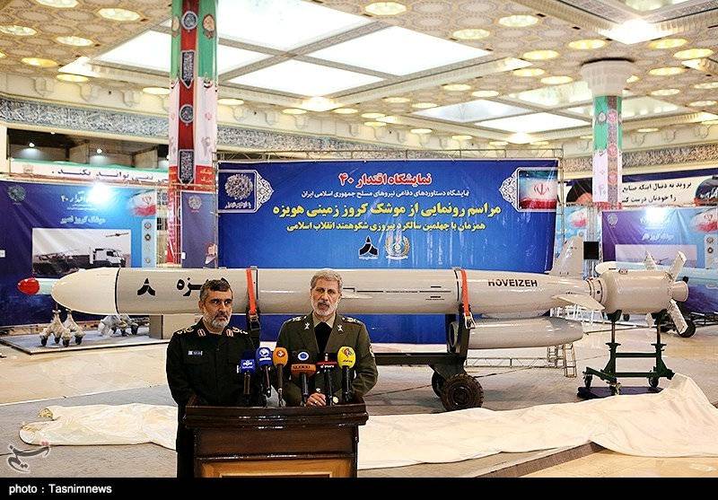 FILE PHOTO: Iran's Defence Minister Amir Hatami speaks during the unveiling ceremony at an exhibition in Tehran