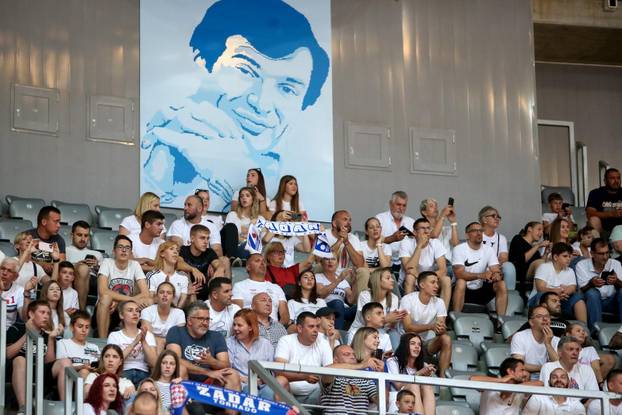 Zada: Navijači na trećoj utakmici finala doigravanja HT Premijer lige između Zadra i Splita