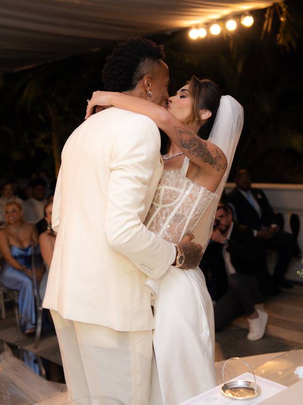 FOTO Realova zvijezda oženila atraktivnu influencericu. Imaju troje djece iz prethodnih veza