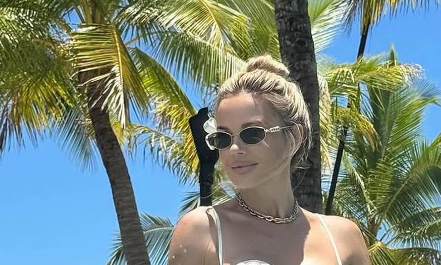 Maja Šuput javila se s čarobnog Fidžija: 'Danas - bazen i plaža'