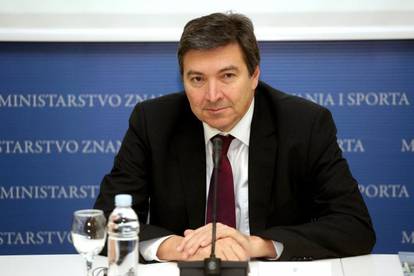 Mornar: Studij treba skratiti, a u srednje škole uvesti prijemni