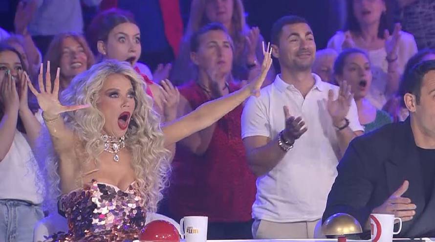 ANKETA Sve neobične frizure Maje Šuput u 'Supertalentu': Koja se vama najviše sviđa?