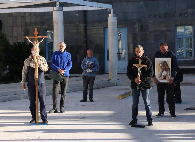 Šibenik: Molitelji na gradskim trgovima prve subote u mjesecu