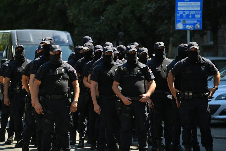 Beograd: Policija uklonila barikade na ulici kod Poljoprivrednog fakulteta