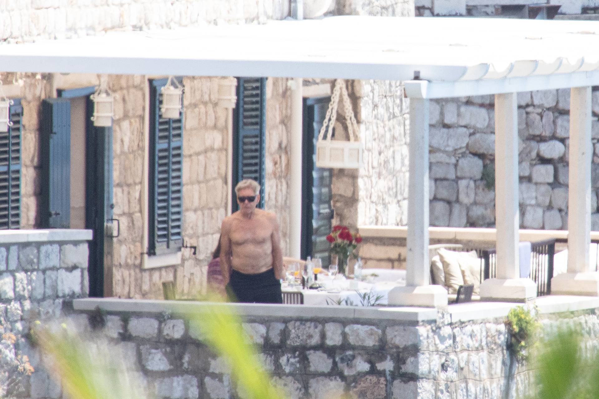 Harrison Ford uživa gol do pasa u Dubrovniku, dobio je i masažu