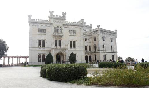 FOTO Jedan od najljep&scaron;ih dvoraca uz Jadran: Evo kako izgleda Miramare izvana