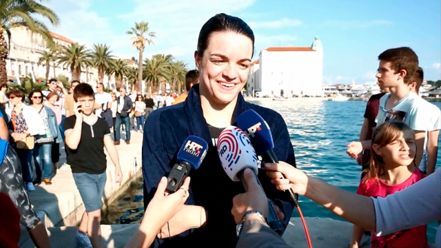 Dina (20) plivala od Trogira do Splita za djecu s invaliditetom