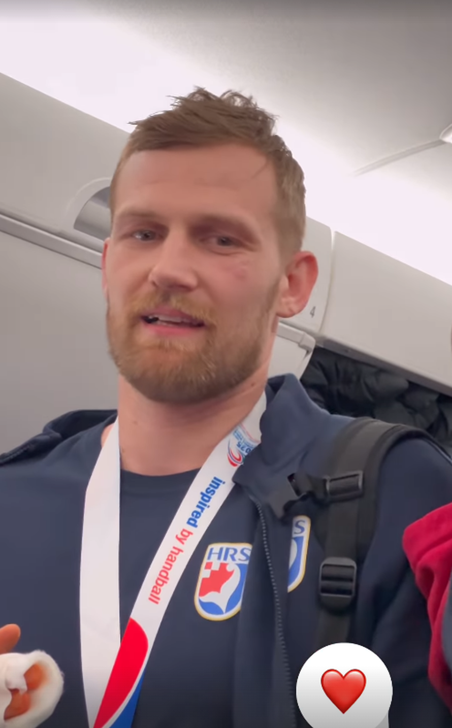 Duvnjak i David Mandić pjevali Hrnićev hit: 'Ajmo, kapetane...'