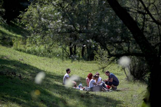 Zagreb: Uz ribolov, jezero Orešje idealno je za obiteljsku šetnju ili vožnju biciklima 