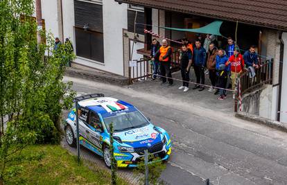 Hrvati oduševili: WRC sad ima i posebna 'VIP' mjesta! Gledatelji i vlasnici kuća dobro su se snašli