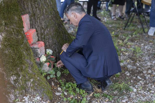 Otočac: Centralna komemoracija za stradale Srbe u Oluji