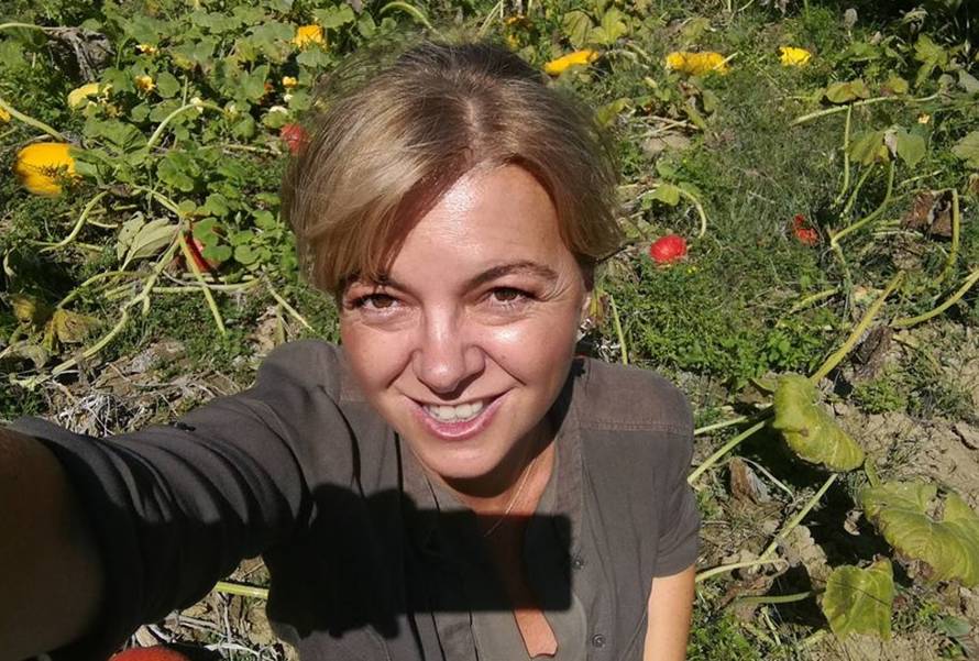 Pohvalila se: Mirjana Hrga od stresa se opušta u tatinu vrtu