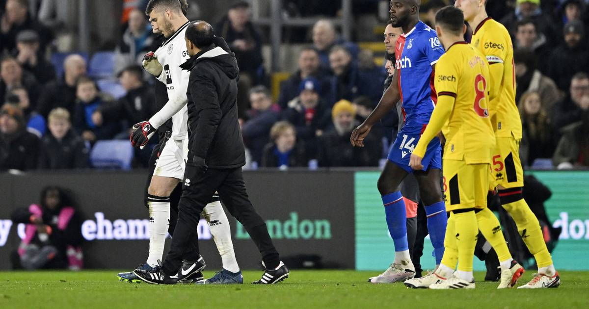 Grbić’s Premier League debut cut short by injury after conceding two goals in 30 minutes