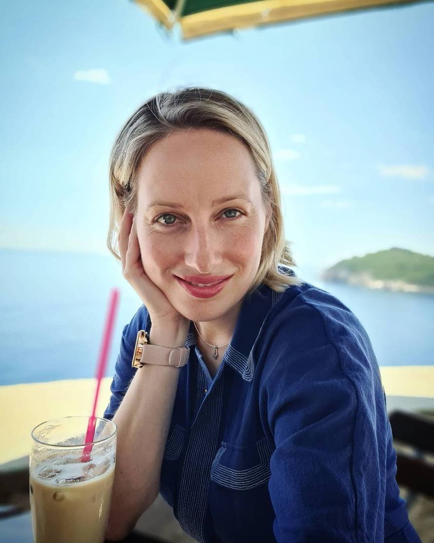 Sjećate li se ove naše glumice? Nakon dugo vremena pojavila se u javnosti, evo kako izgleda