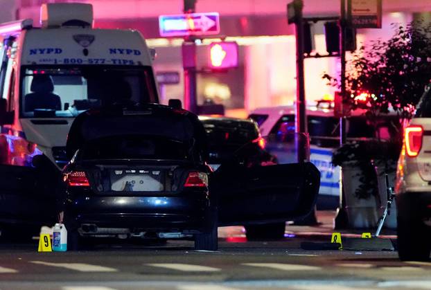 Reported active shooter situation in the Manhattan borough of New York City