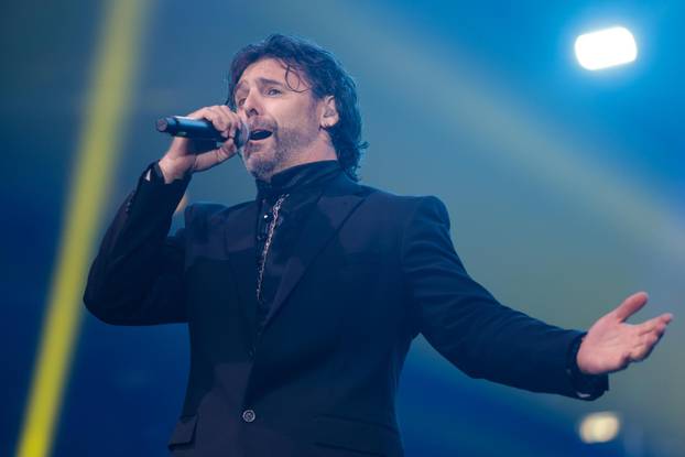 Zagreb: U Areni Zagreb održan koncert "Progledaj srcem"
