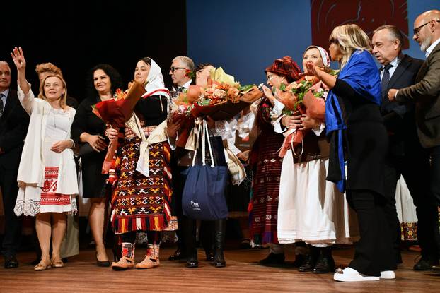 FOTO Žena, majka, kraljica! Ovo je naša najuzornija seoska žena