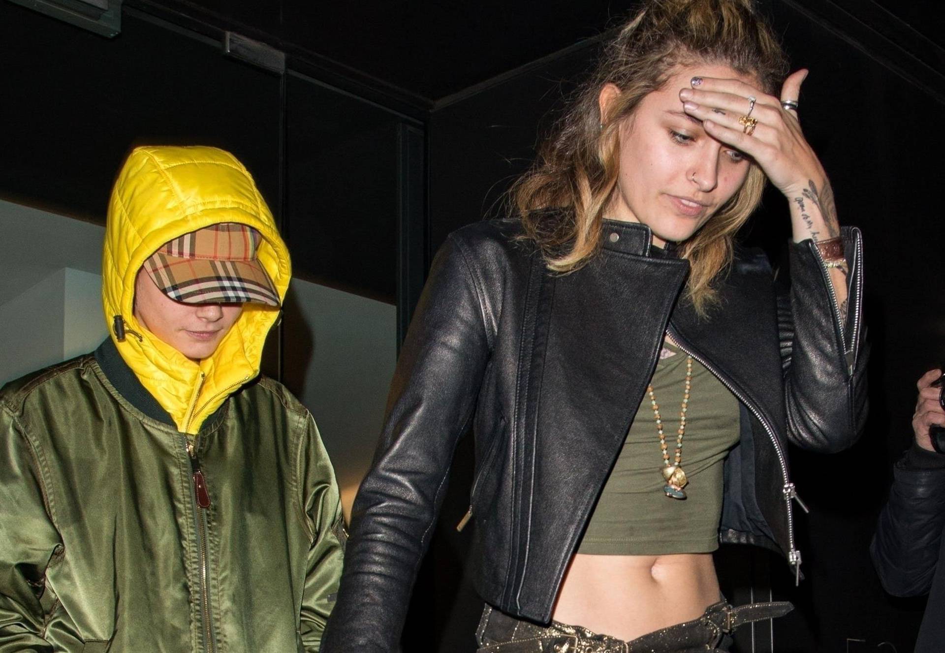 *PREMIUM-EXCLUSIVE* *MUST CALL FOR PRICING BEFORE USAGE-British Model Cara Delevingne and Paris Jackson giggled as they made a sneaky exit out of the back door of C restaurant