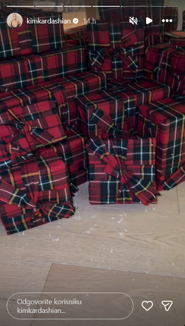 Evo kako su se domaće i strane ljepotice pripremale za Božić