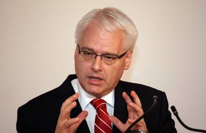 Josipović: Njemački političari izjavama samo žele motivirati
