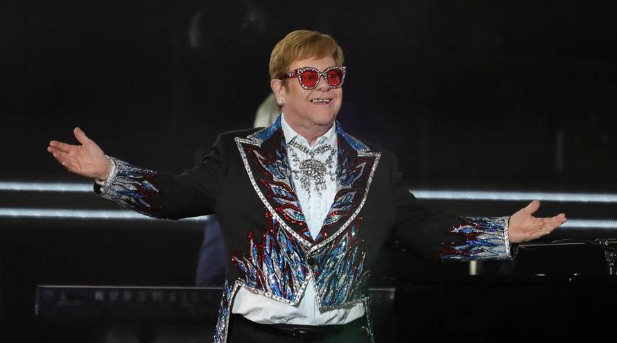 Elton John wraps up the U.S. leg of his ‘Yellow Brick Road’ tour in Los Angeles
