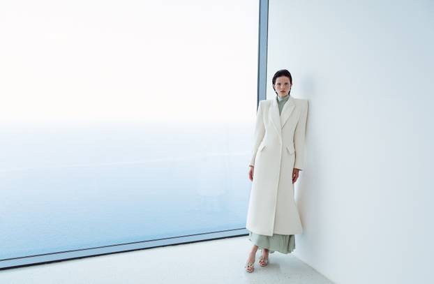 Lei Lou kolekcija: Promišljena forma i suvremena ženstvenost