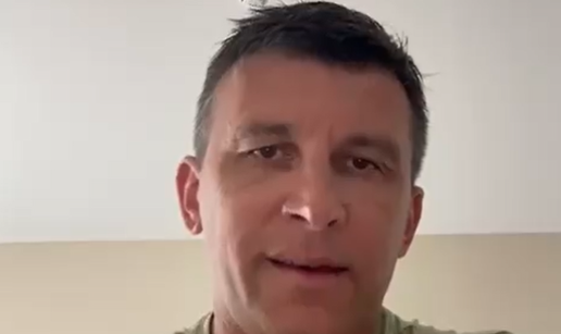 VIDEO Sergej Jakirović obratio se navijačima novog kluba i izazvao brojne reakcije...