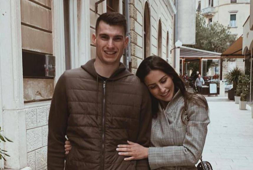 Dominik  i  Helena Livaković raznježili su fanove rijetkom fotkom sa sinom Joakimom