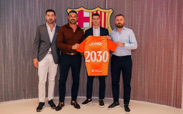 NOVI KATALONAC Livaković grlio oduševljenog predsjednika Barcelone. Pogledajte fotke!