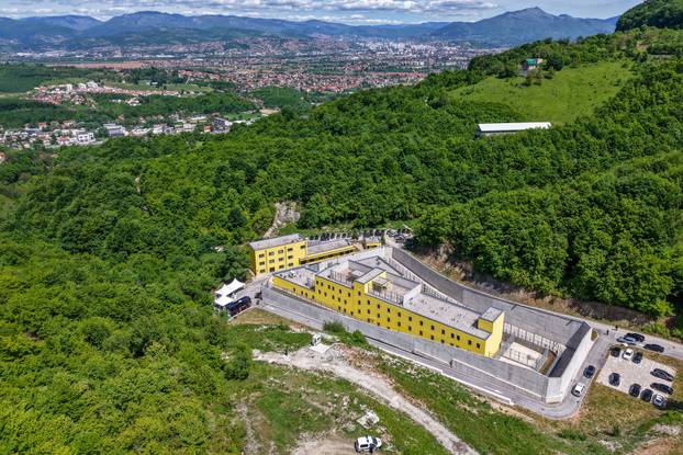 Pogled iz zraka na pritvorsku jedinicu KPZ-a Sarajevo na Igmanu