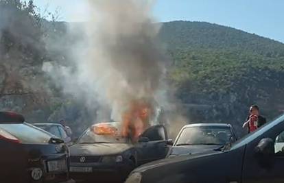 Zapalio se auto kod Dubrovnika