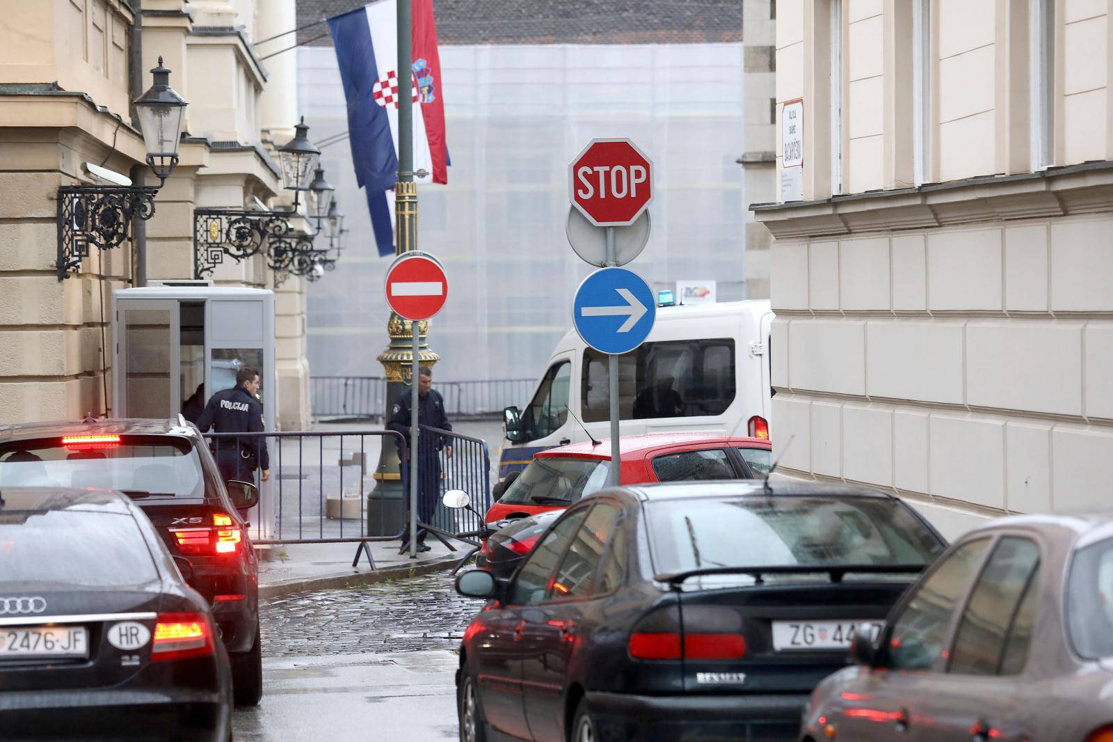 Zagreb: Nakon pokušaja ubojstva policajca pristup Markovom trgu je ograničen