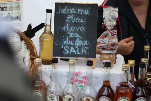 Beli Manastir: Zimski vašar i Čvarak fest Karanac