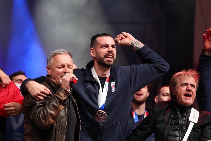 Zagreb: Marko Perković Thompson nastupio na svečanom dočeku hrvatske rukometne reprezentacije