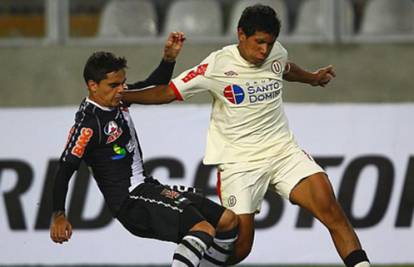 Dinamo želi preduhitriti Juve: Nude milijun $ za Peruanca?