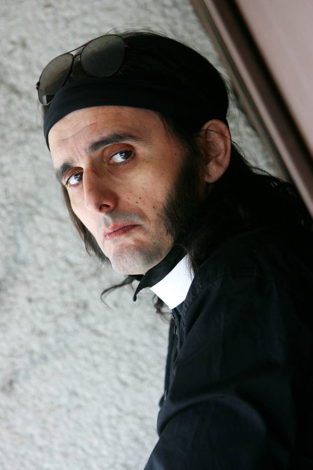 ARHIVA - Goran Bare, legendarni frontman, objavio svoj treći solo album