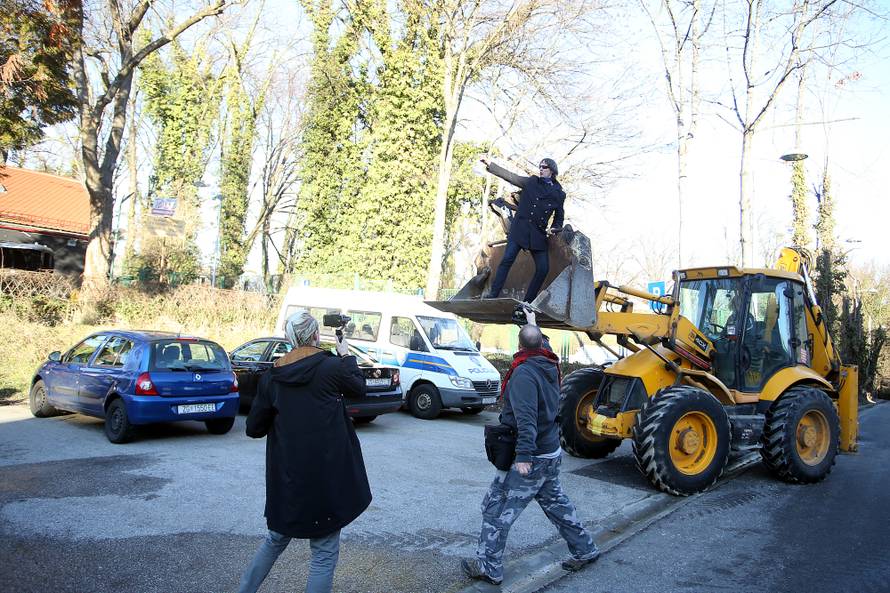 Gobac kao Bandić na Bageru: 'Jabuku ću srušiti pjesmom'