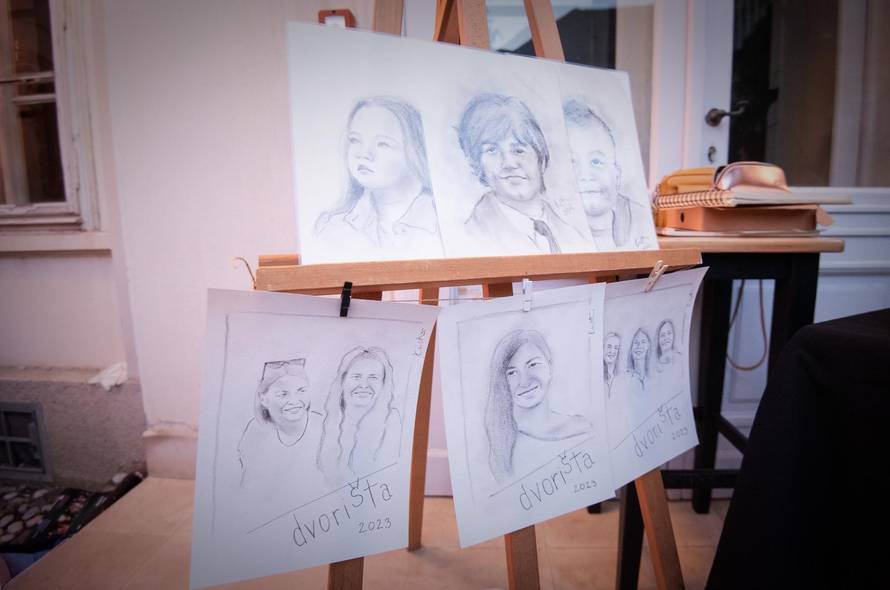 Zagreb:  Kristina Lazar, slikarica na Dvorištima