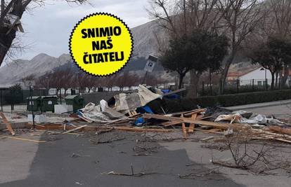 VIDEO Pogledajte kako je bura na Krku uništila krov restorana: 'Pa ovo je moglo nekoga ubiti!'