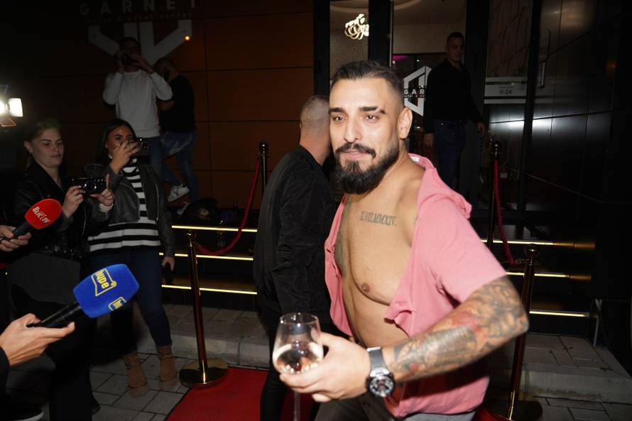 Beograd: Darko Lazić  proslavio rođenje kćeri