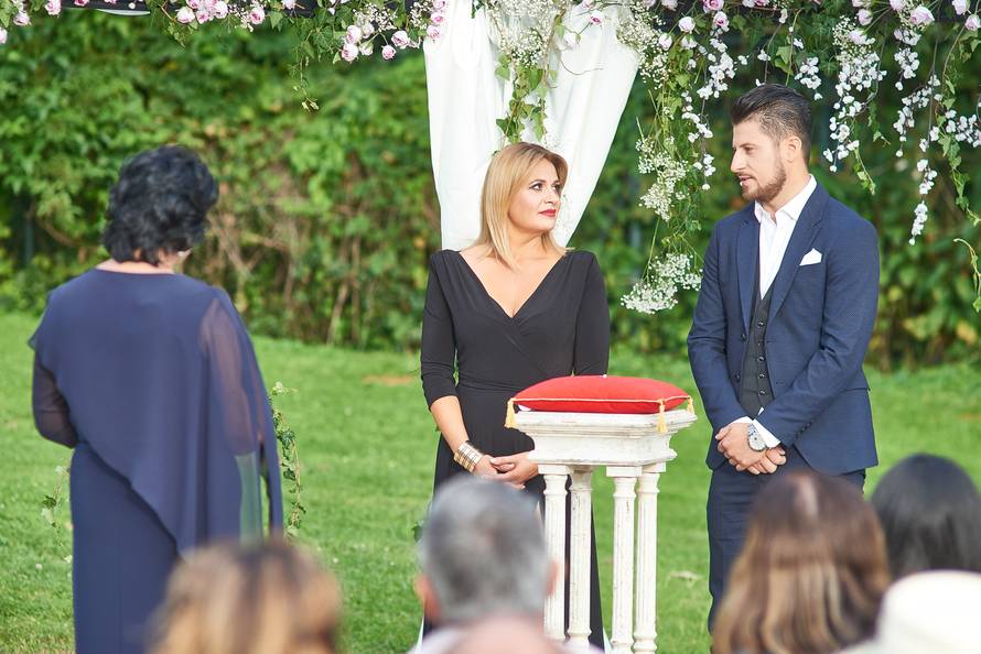 Pale su dvije prosidbe u finalu, a cure ljute: 'Nije bio vrijedan'