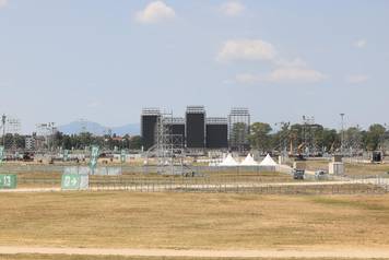 Zagreb: Priprema pozornice za koncert Thompsona 