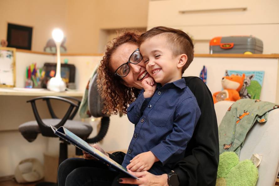 Zagreb: Intervju s majkom čiji sin boluje od ahondroplazije