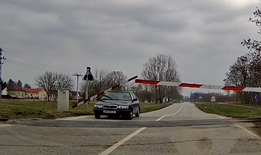 Suluda snimka iz Darde: Slomio rampu i samo nastavio voziti...