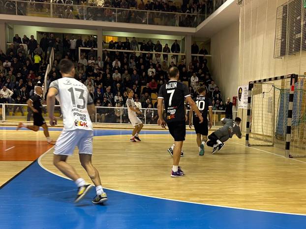 FOTO Livaja, Bradarić, Strinić i društvo oduševili umijećem u malom nogometu. Pogledajte