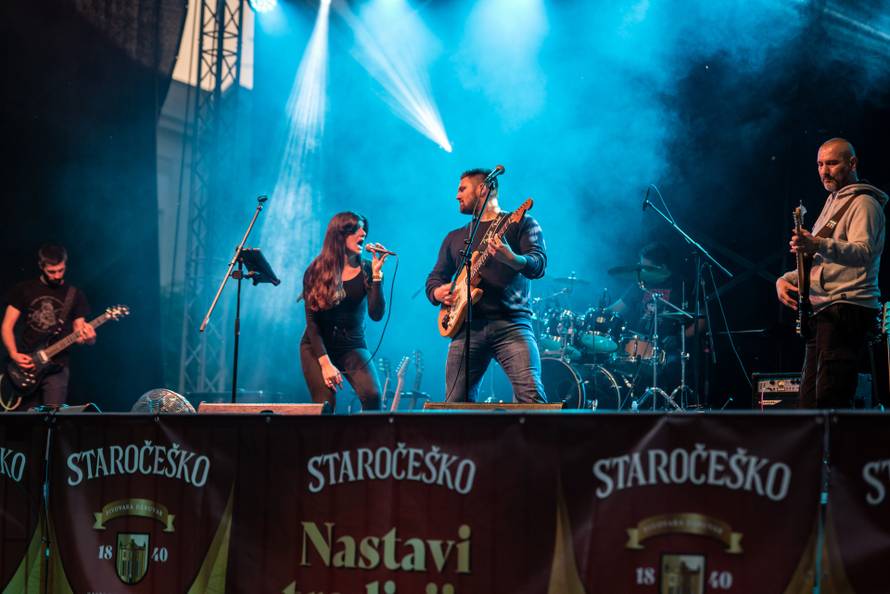 Nastavljena tradicija Dana Piva u Daruvaru uz Staročeško